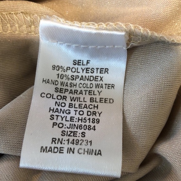 Kori America Embroidered Floral Crushed Velvet Oversized Top Size Small - Picture 7 of 7